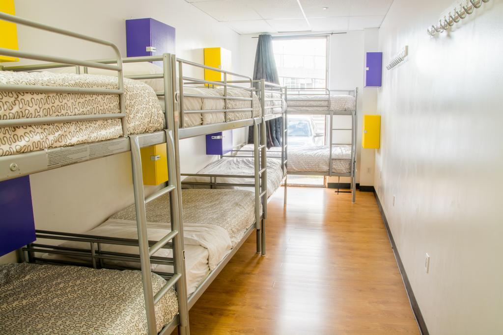 Wicked Hostels - Калгари Экстерьер фото