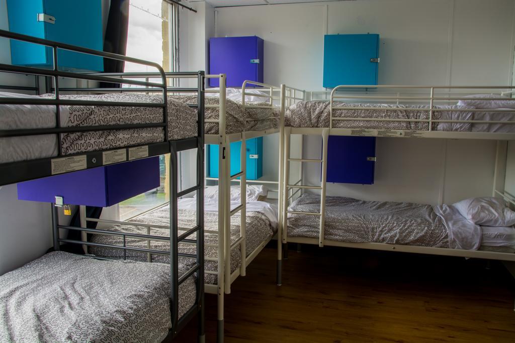 Wicked Hostels - Калгари Экстерьер фото